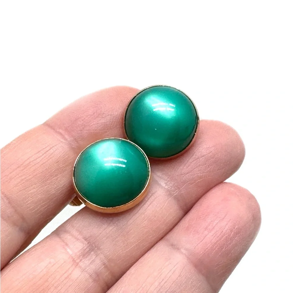SWANK Vintage Green Moonglow Lucite Dome Cuff Links in Goldtone